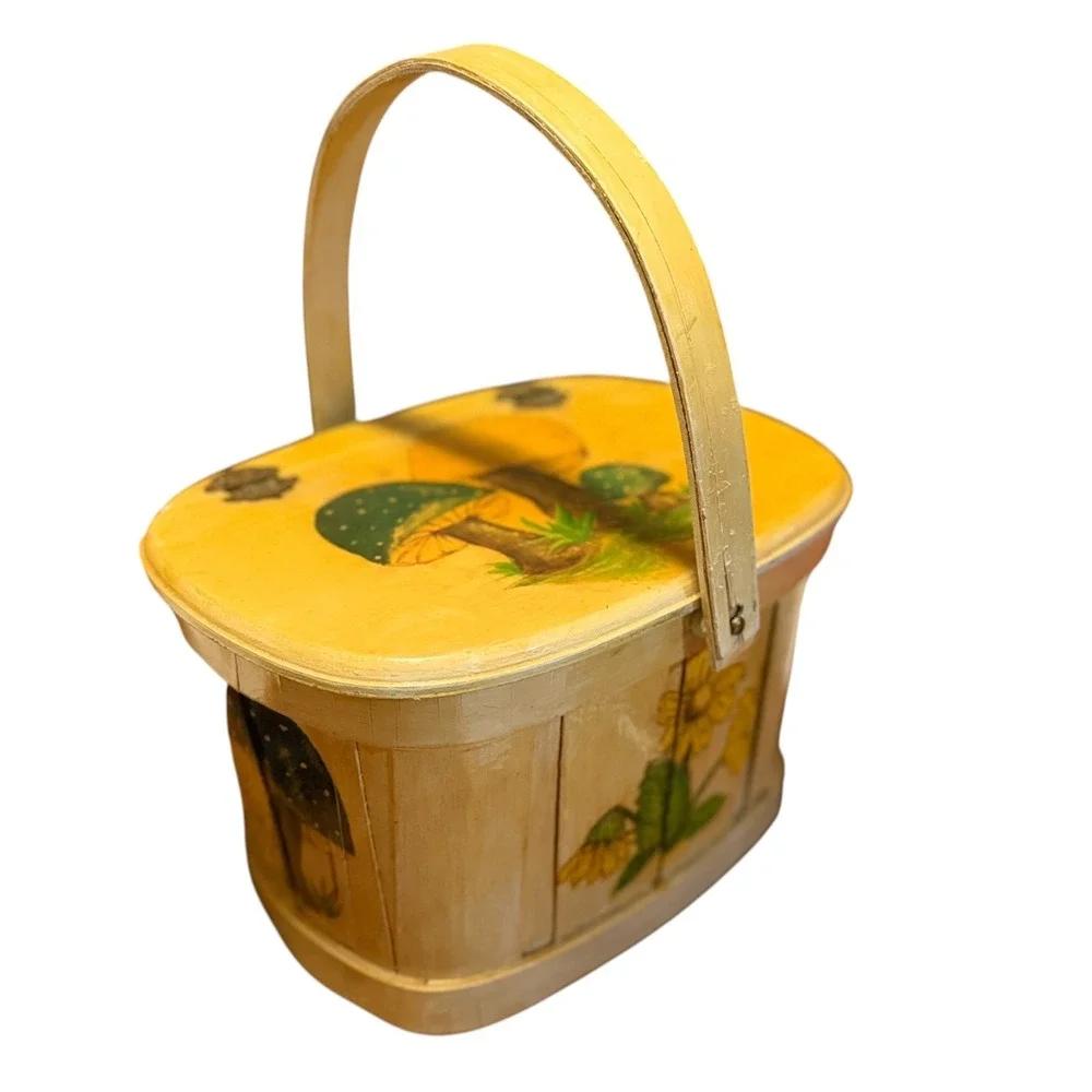 Vintage 1970s Mushroom Wooden Basket Purse Hand Painted Daisies Cottagecore